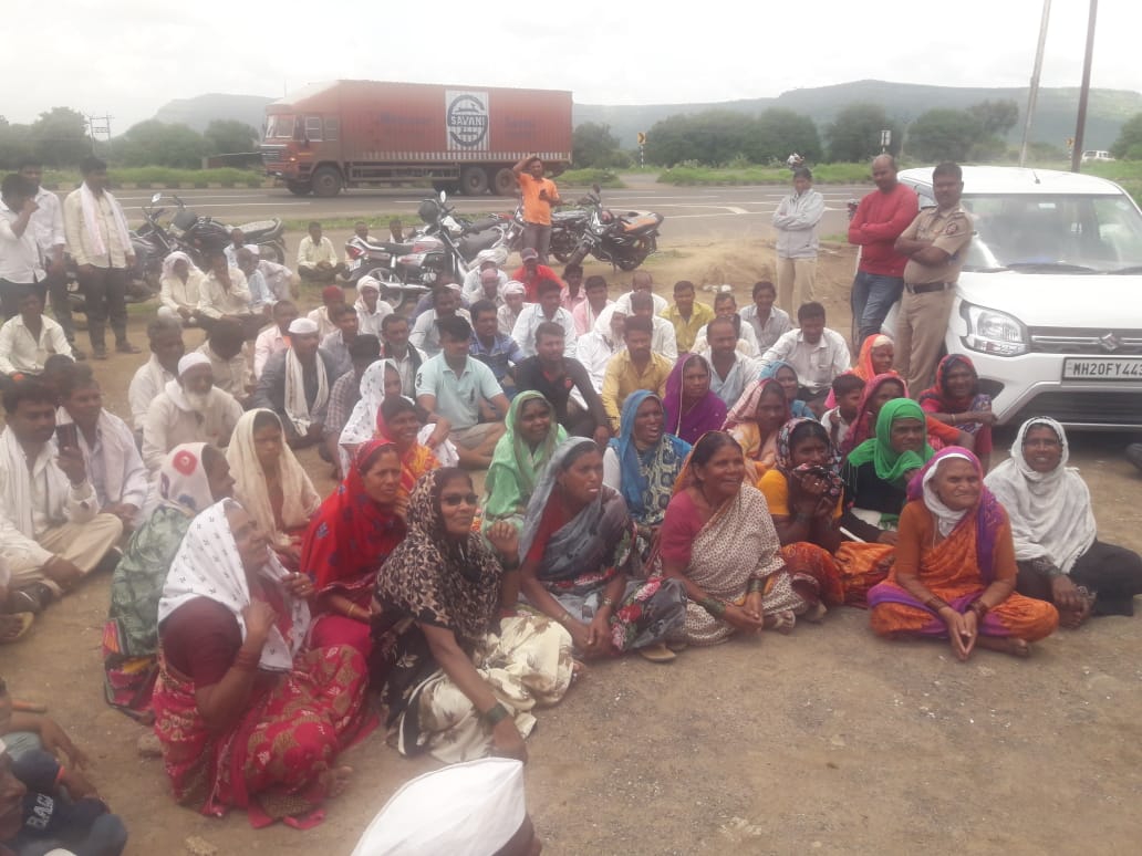 Aurangabad Palsawadi Chakka Jam Andolan Farmers Protest Enact 