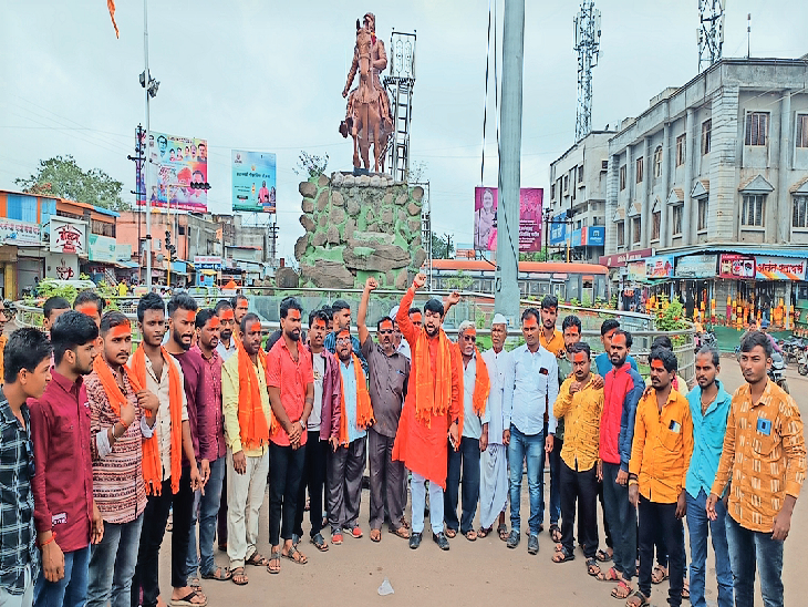 Minister Prof. Flag hoisting signal by Sawant on Independence