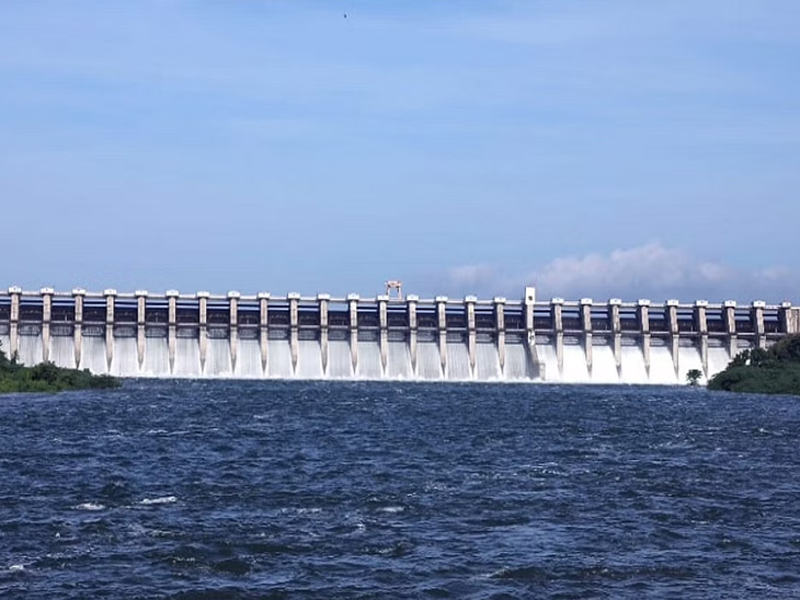 18 gates of Jayakwadi dam opened for the third time, discharge