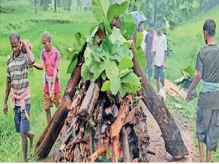 Surgana's time again for funerals in heavy rains, funeral rites covered