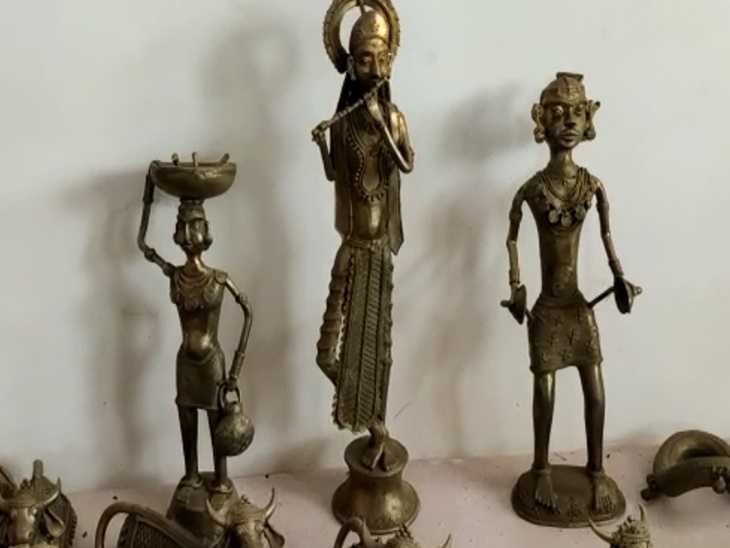 Dr. Dhampal Mashalkar as the President of Murti and Sculpture Research Institute कार्यकारिणीची