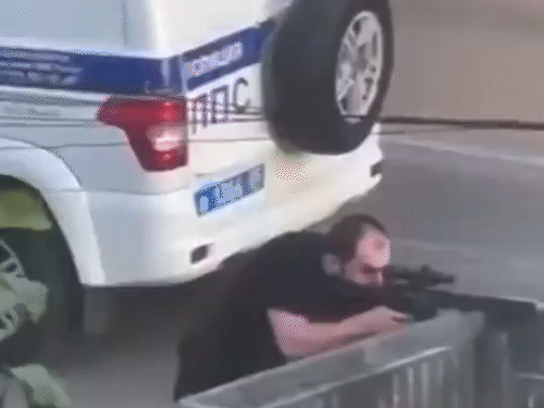 Russia Terrorist Attack Video Update; Dagestan Church | रशियात 3 ठिकाणी  दहशतवादी हल्ले, 9 ठार: दहशतवाद्यांनी चर्च, ज्यू मंदिरे आणि पोलिस ठाण्यांना  लक्ष्य केले | Divya Marathi