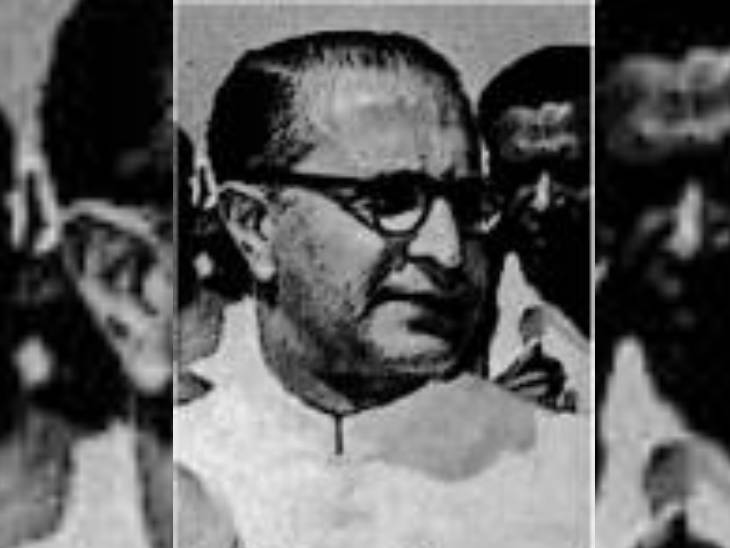 Mirza Rashid Ali Beg : Origin of Royal Etiquette | वेध मुत्सद्देगिरीचा ...