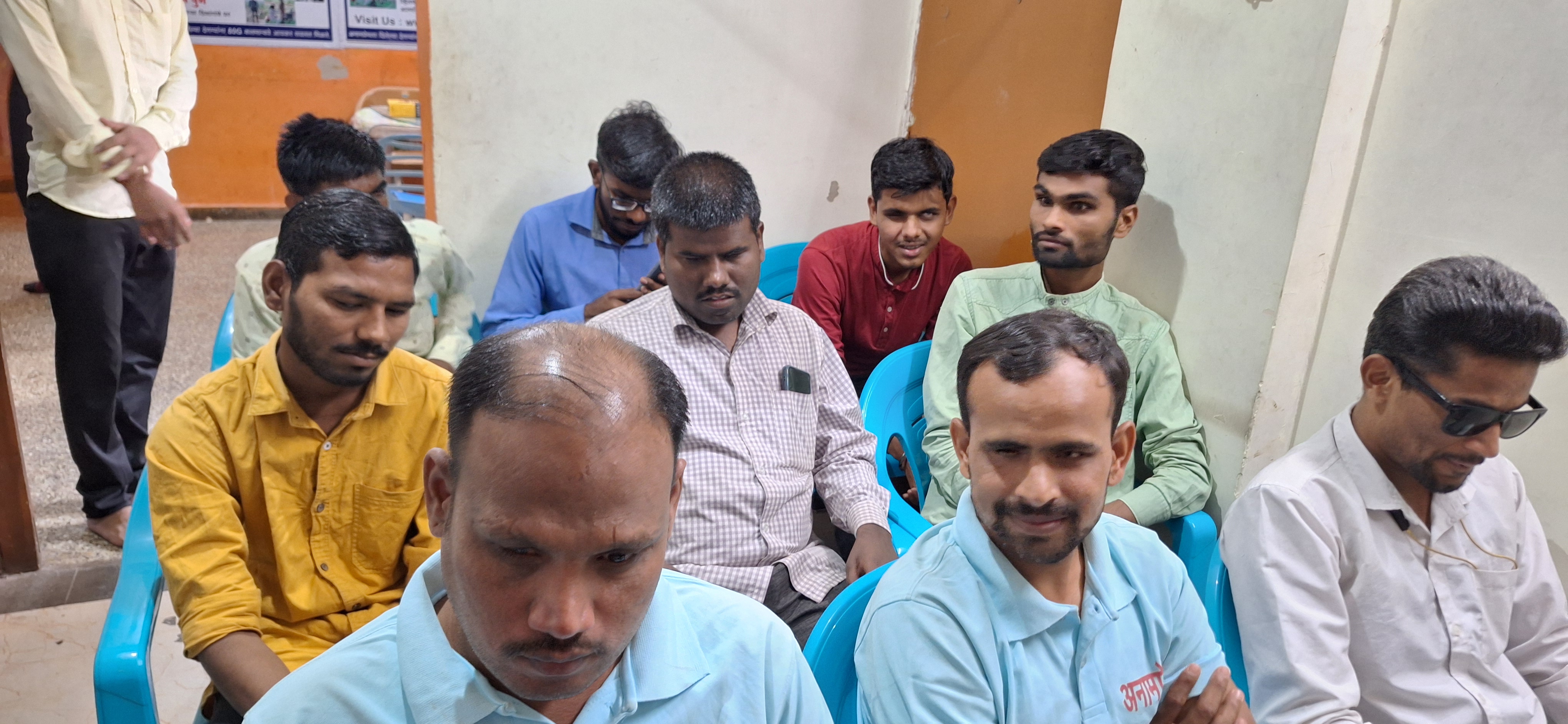 अनाम प्रेमचे विद्यार्थी.
