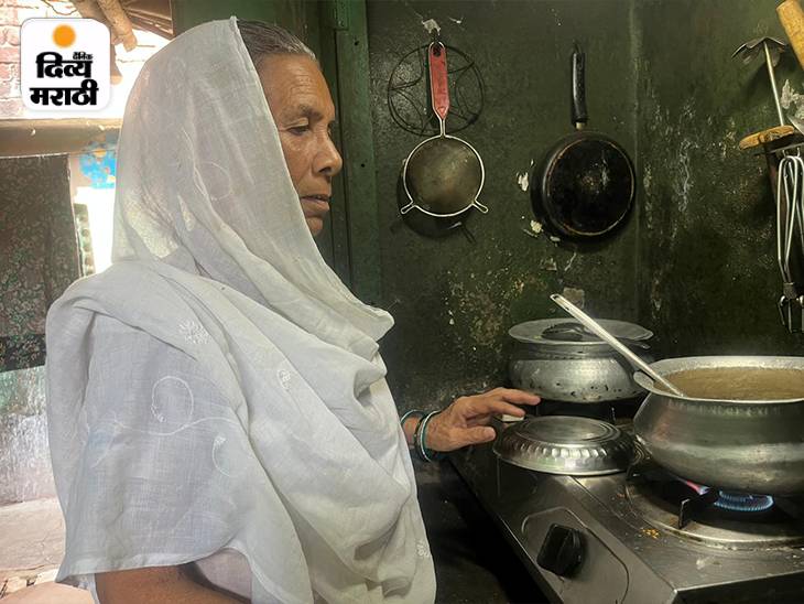 मुघलांची सून असल्याचा दावा करणाऱ्या महिलेने SCत धाव घेतली: म्हणाली- लाल किल्ल्याचा ताबा मिळावा; याचिका फेटाळली, कोर्टाने म्हटले- फतेहपूर सिक्री-ताजमहाल का नको? रझिया सुलताना बेगमचा दावा आहे की, ती सम्राट बहादूर शाह जफर यांचे पणतू मिर्झा बेदर बख्त यांची पत्नी आहे.