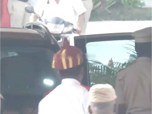 Tamil Nadu Governor Walks Out of Assembly Over National Anthem Row