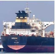 होर्मुझहून तेलाचे जहाज मुंबईत, युद्धानंतर पहिल्यांदा भारतात: तीन वेळा इराणशी चर्चा केल्यानंतर सामुद्रधुनीतून बाहेर