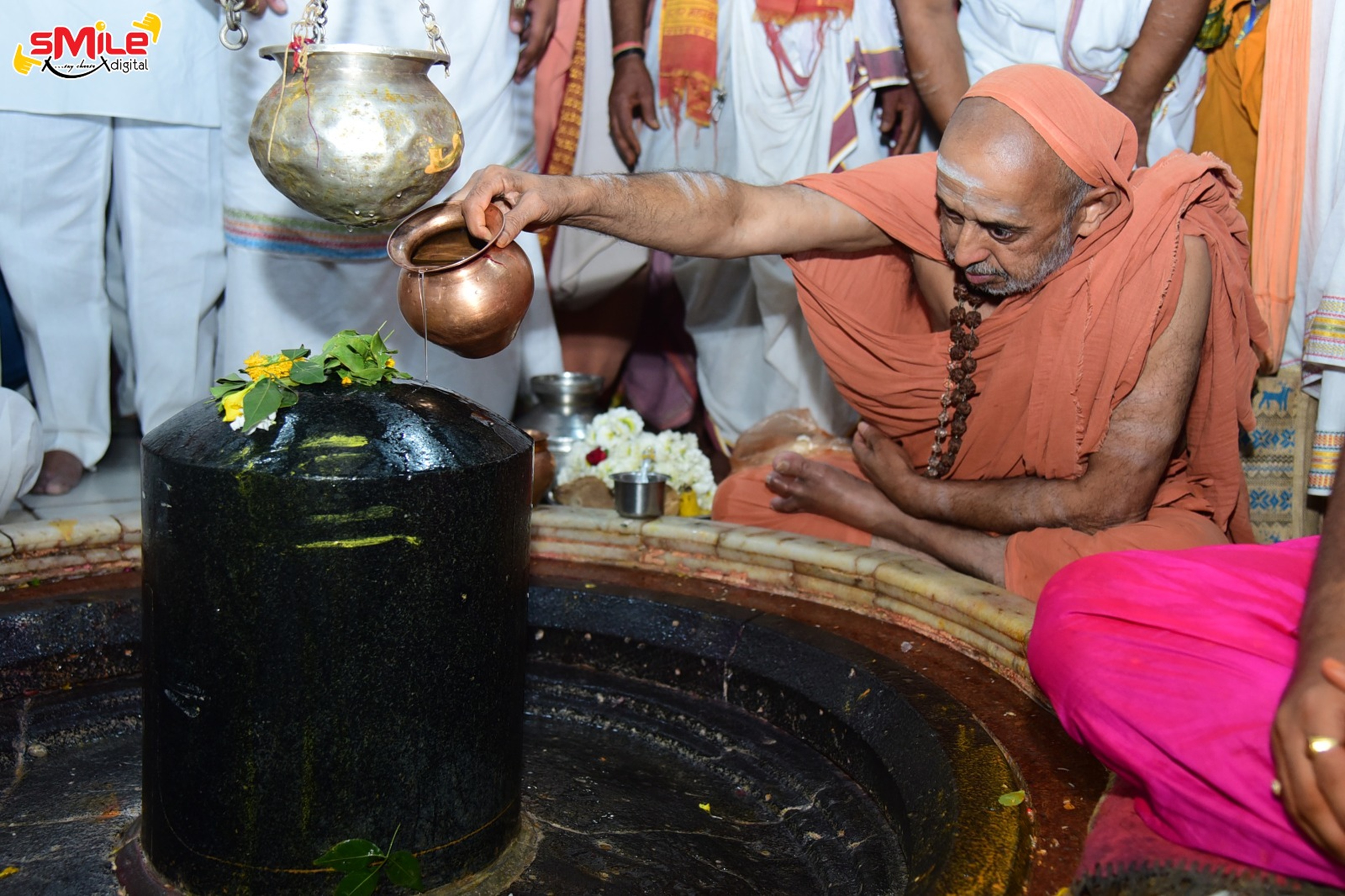 'Ram Raksha Stotra' is a great mantra that protects in times of trouble ...