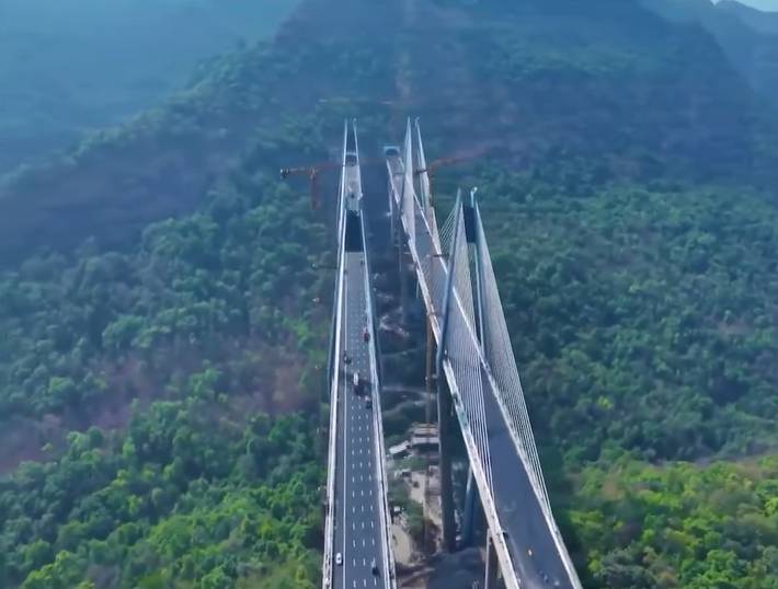 Mumbai-Pune Expressway Missing Link Inaugurated by CM Fadnavis