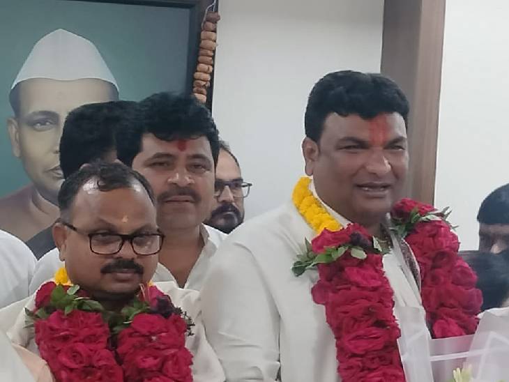 औरंगाबाद जिल्हा बँकेच्या अध्यक्षपदी आ.विलास भुमरे उपाध्यक्षपदी रामराव शेळके यांची बिनविरोध निवड औरंगाबाद जिल्हा बँकेच्या अध्यक्षपदी आ.विलास भुमरे उपाध्यक्षपदी रामराव शेळके यांची बिनविरोध निवड
