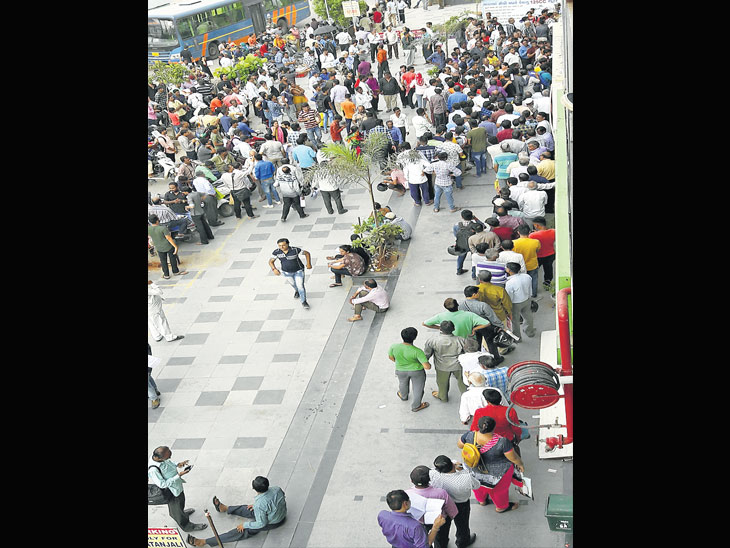 Long lines such as noteban in Subhash Bridge and Vastral RTO ...
