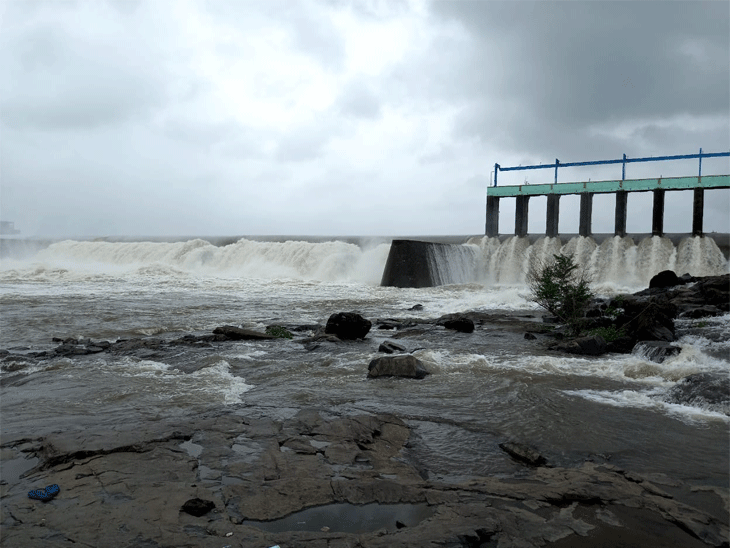 બારડોલી પંથકમાં નદીનાળા ઉભરાયા