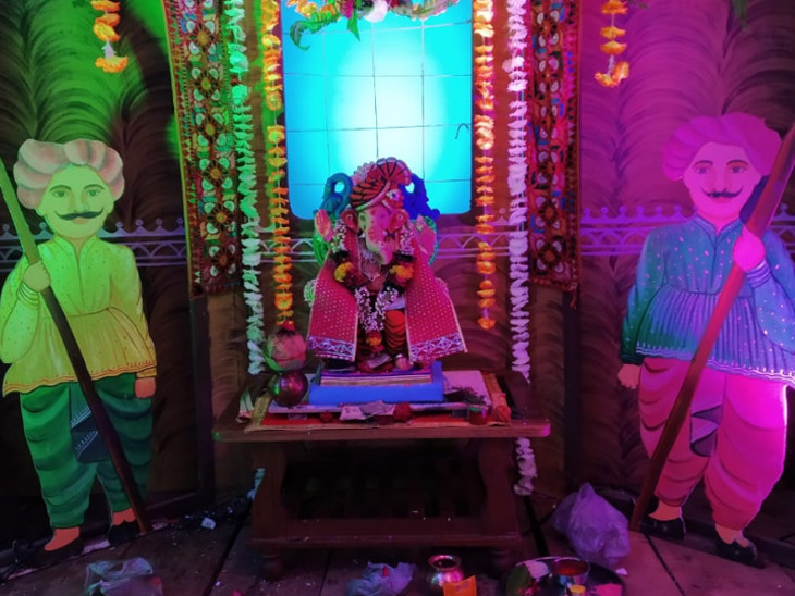 માંડવી ખાતે આવેલી શામળ બેચરની પોળમાં ગણપતિ સ્થાપના