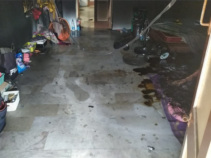 રૂમનો એક સાઈડનો ભાગ સળગીને ખાખ થઈ ગયો