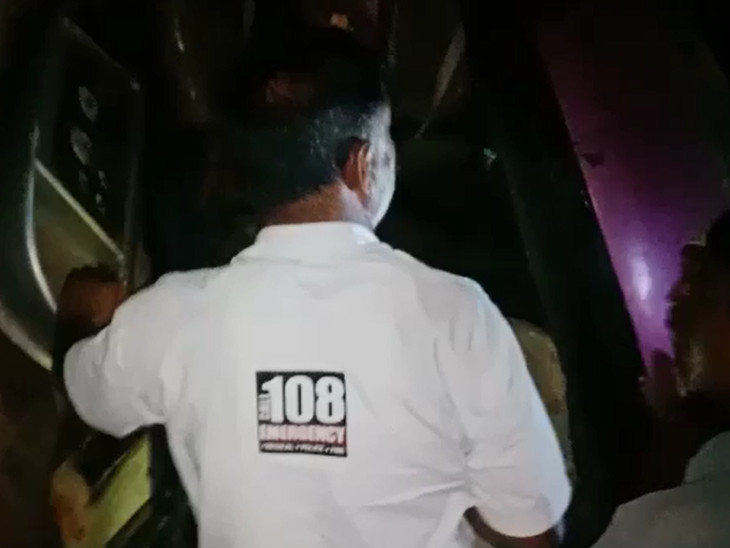 108 એમ્બ્યુલન્સની ટીમ