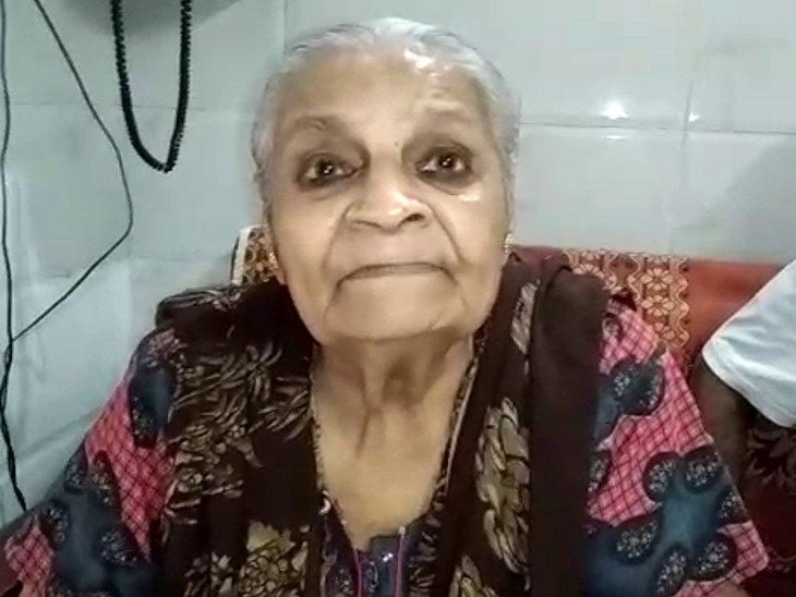 રાજકોટનાં ગંગાબેન પંડ્યાને કેશુબાપા સાથે 80 વર્ષ જૂનો પારિવારિક સંબંધ હતો.