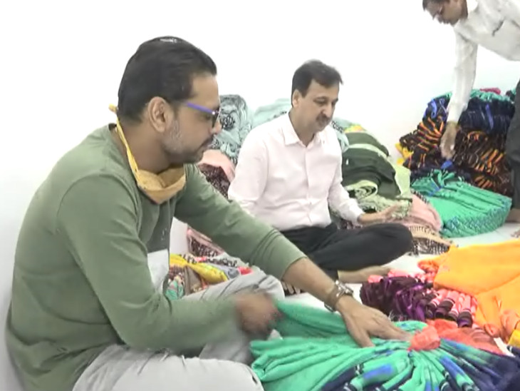 લોકડાઉનમાં ઠપ્પ થયેલા વેપાર ધંધામાં ફરીથી તેજીનો વાયરો ફૂંકાઈ રહ્યો છે પરંતુ ઉત્પાદન ઓછું હોવાનું વેપારીઓ કહી રહ્યાં છે.