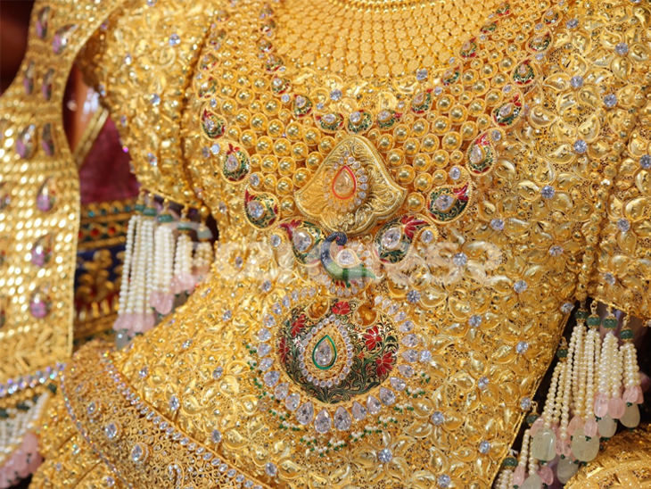 શ્રીકષ્ટભંજન દેવ હનુમાનજીના વાઘા અને હાર