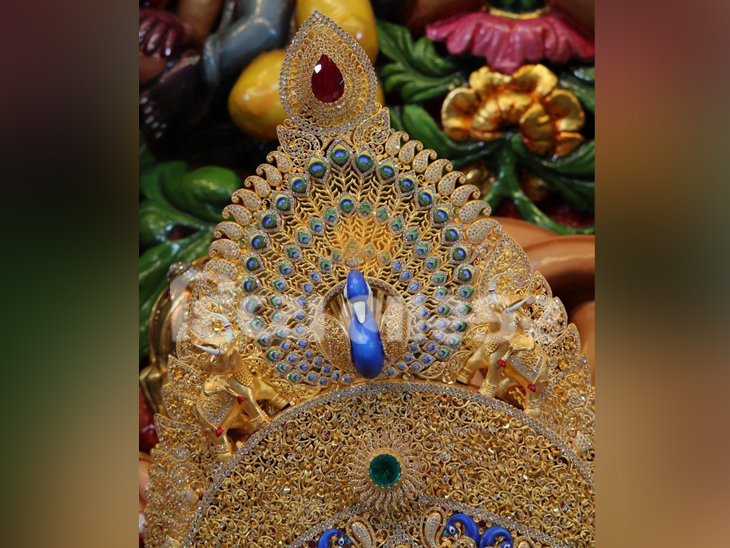શ્રીકષ્ટભંજન દેવ હનુમાનજીનું સુવર્ણ અને હીરાજડિત મુગટ