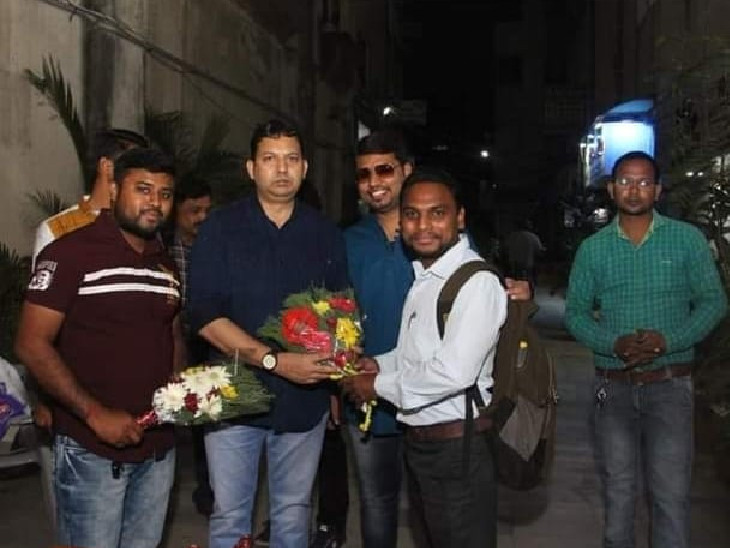 સુનિલ સોલંકીએ માસ્ક પહેર્યા વગર કાર્યકર્તાઓ સાથે કેક કાપીને ઉજવણી કરી
