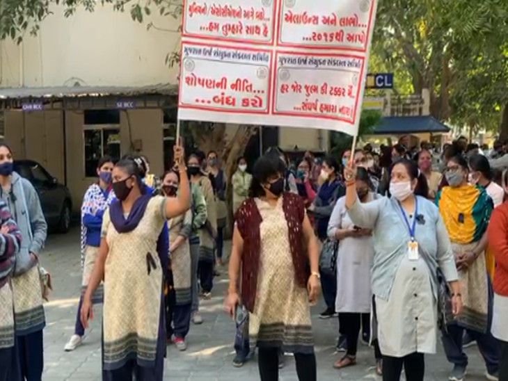 રાજકોટમાં PGVCL કર્મચારીઓ બાકી એરિયર્સ ચૂકવવાની માંગ સાથે આંદોલન પર ઉતાર્યા, 20 તારીખ સુધી કાળી પટ્ટી સાથે વિરોધ કરશે|રાજકોટ,Rajkot - Divya Bhaskar