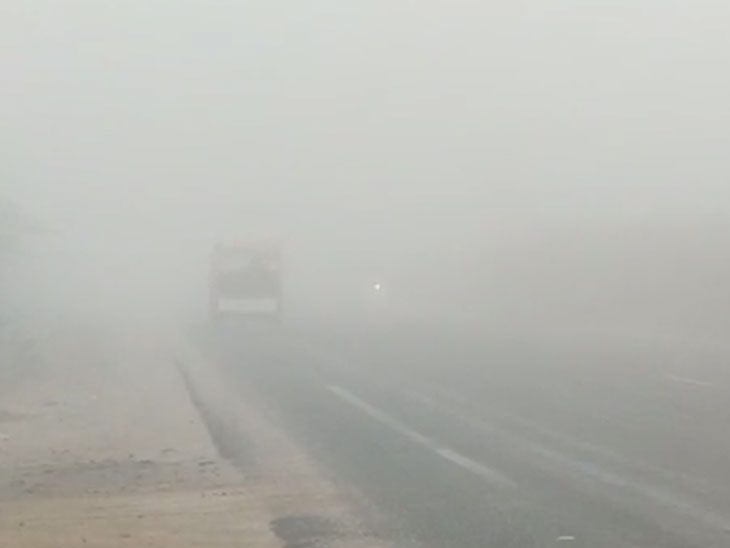 વાહનોને 10 મીટર આગળ કશું દેખાતું ન હતું.