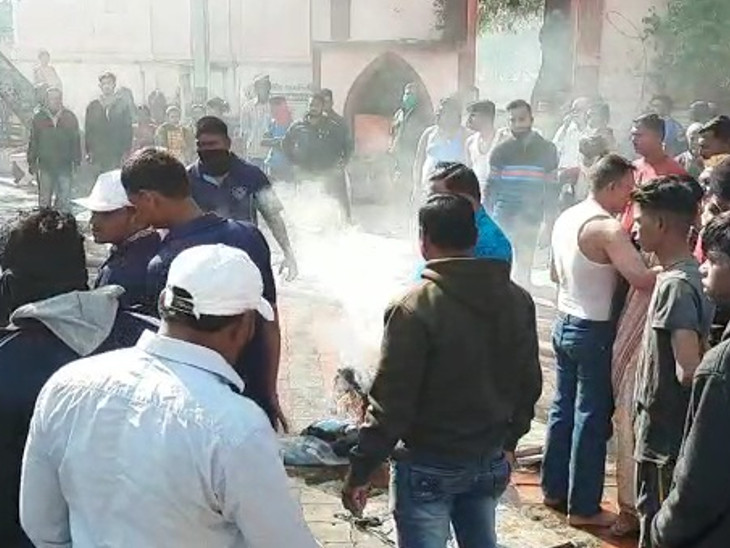 ટીવી સહિતની તમામ ઘરવખરી બળીને ખાખ થઈ ગઈ