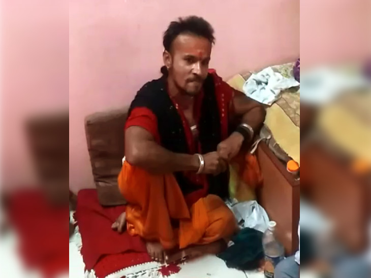 બિપીન ભૂવો હોવાનો ઢોંગ કરતો વીડિયો વાઈરલ થયા.