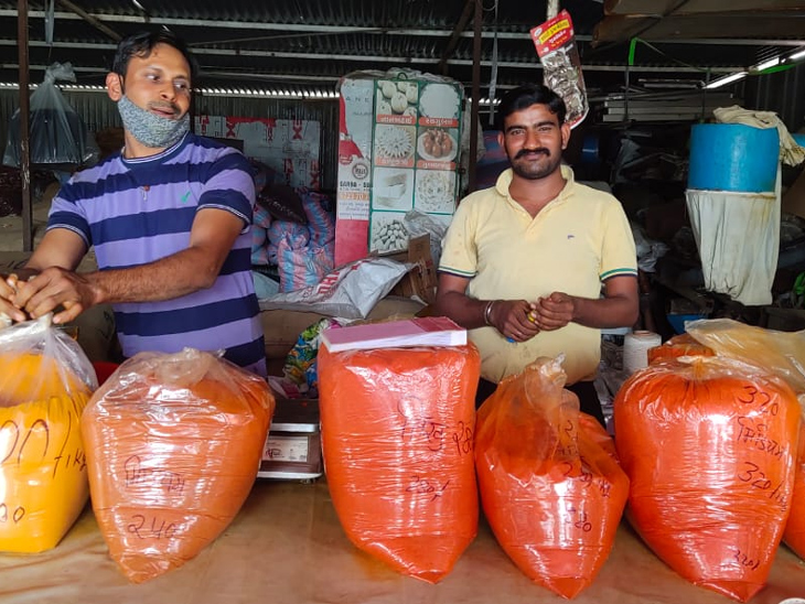 Compared to December, Patni chillies have declined by 10 to 15 per cent.