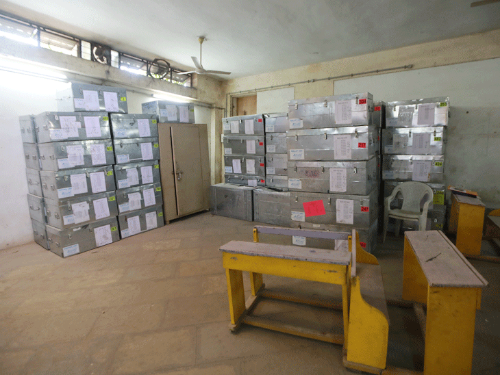 EVMમાં કેદ મતોની ગણતરી હાથ ધરાશે
