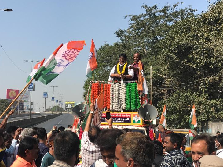 વોર્ડ નં-1માં કોંગ્રેસની પેનલની જીત થતાં ઉજવણી