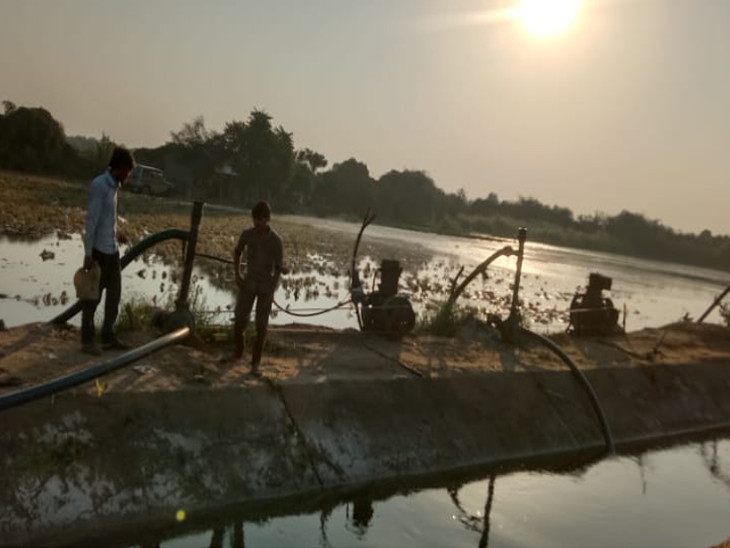 કેનાલમાં ગાબડુ પડતાં ખેતરો જળબંબાકાર