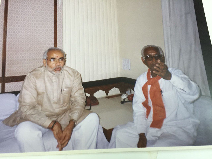 જનસંઘ વટવૃક્ષ બની અને ભાજપને તારી.