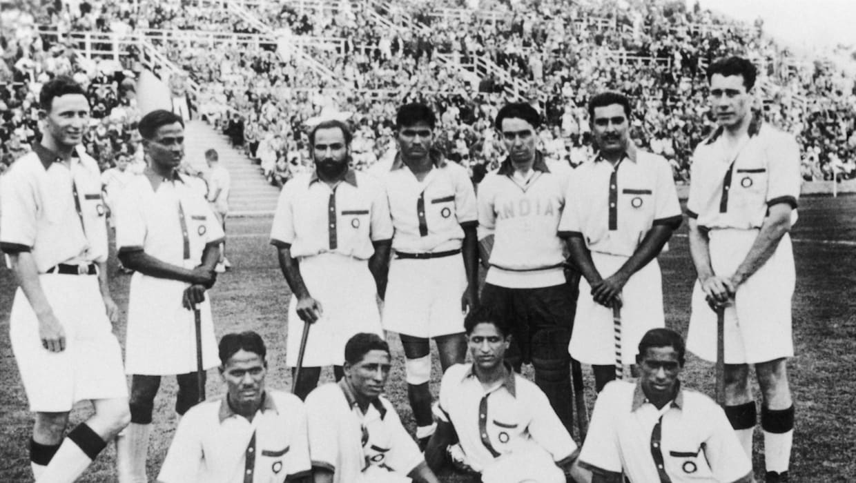 વર્ષ 1936માં ઓલિમ્પિકમાં ગોલ્ડ મેડલ મેળવનારી ભારતીય હોકી ટીમ