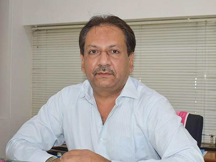 પરેશ વસાણી.