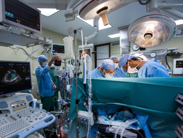 Private hospital successfully rescues woman from 10 lakh lung tumors | 10 લાખે એકમાં જોવા મળતી ફેફસાંના ટ્યુમરની ખાનગી હોસ્પિટલે સફળ સારવાર કરી મહિલાને બચાવાઈ - Vimarsana News