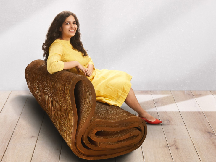 Vandana of Bihar makes furniture and beautiful things from cardboard; One-to-one product sold in millions, also in demand abroad | બિહારની વંદના કાર્ડબોર્ડથી બનાવે છે ફર્નીચર અને સુંદર ચીજો; લાખોમાં વેચાય છે એક-એક પ્રોડક્ટ, વિદેશોમાં પણ ડિમાંડ - Vimarsana News