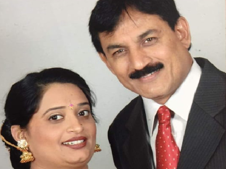 Wife reshma patel notice to congress leader bharatsinh solanki in property issues | 'મારા બેંક એકાઉન્ટમાંથી પતિએ 3 લાખ ડોલર અન્ય વ્યક્તિને ટ્રાન્સફર કર્યા, તેમની મિલકતમાં મારો ભાગ હોવાથી કોઈએ ખરીદવી નહીં' - Vimarsana News