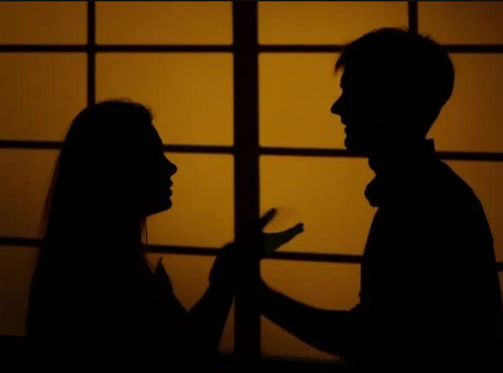 woman files police complaint after finding her husband had another marriagwe | અમદાવાદમાં પતિ કામ પર જવાનું કહી બીજી પત્ની સાથે રહેવા જતો, પત્નીના હાથમાં મેરેજ સર્ટિફિકેટ આવી જતા ભાંડો ફૂટ્યો - Vimarsana News