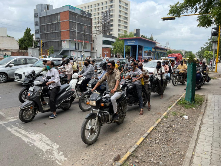 રાજકોટમાં ટ્રાફિક સિગ્નલ શરૂ થતાં ટ્રાફિક સમસ્યા સુધરવાના બદલે વકરી