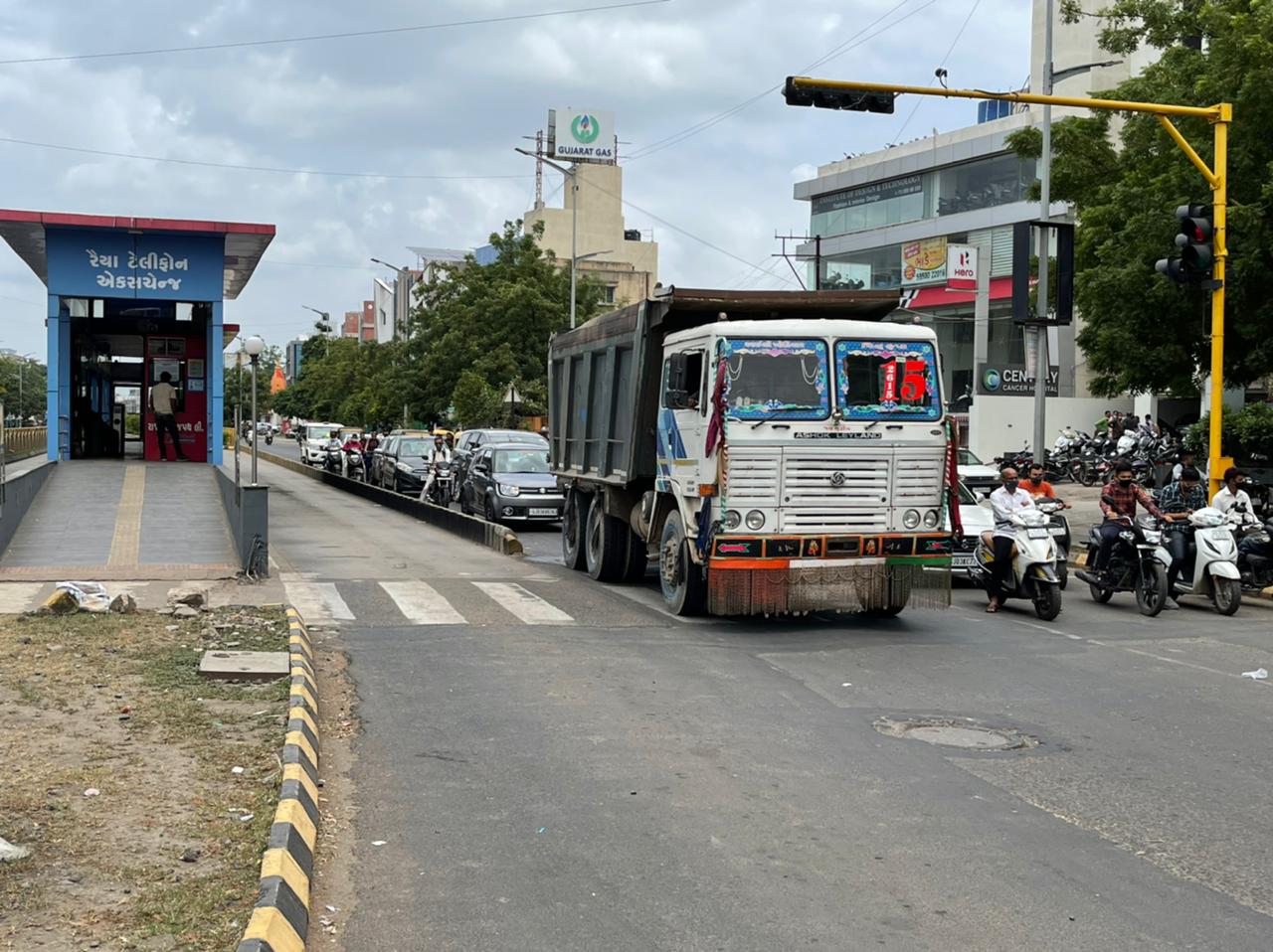 રાજકોટમાં ટ્રાફિક સિગ્નલ શરૂ થતાં ટ્રાફિક સમસ્યા સુધરવાના બદલે વકરી