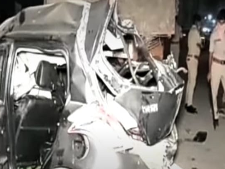 The accident was so horrific on Morbi's Malia Highway that the car's leaves were torn off, and all five bodies were exhumed.