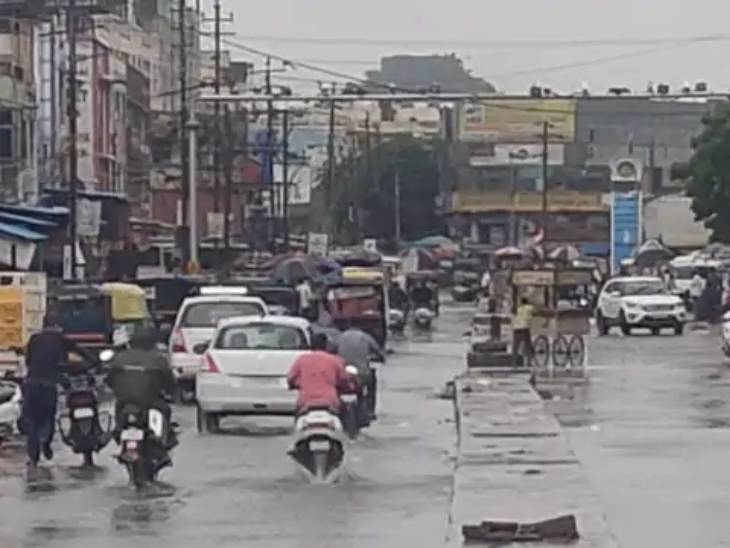 Kutch has also been affected by the storm, flooding the roads in Bhuj.