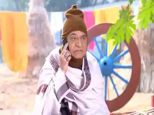 , નટુકાકાની અંતિમ સફર:સ્વામિનારાયણ સંતે ઘનશ્યામ નાયકના મોંમાં તુલસીનું પાન મૂક્યું હતું, અંતિમ યાત્રા તસવીરોમાં, The World Live Breaking News Coverage & Updates IN ENGLISH