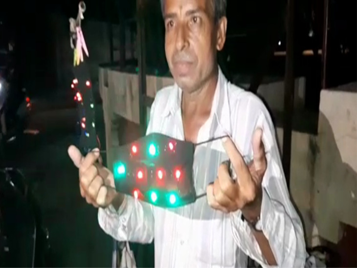 માસ્ક બનાવનાર વેપારી ભરતભાઈ.