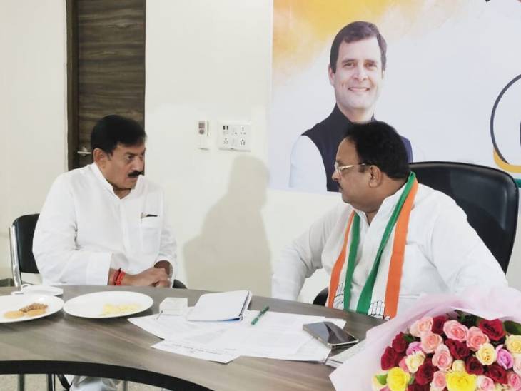 ભરતસિંહ સોલંકી રઘુશર્માને મળ્યાં હતાં