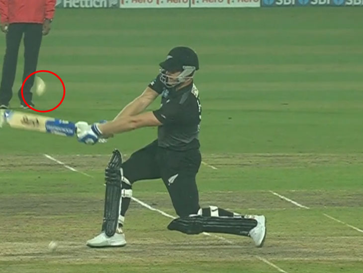 The first Nisham's bat was broken, the umpire did not respond when the