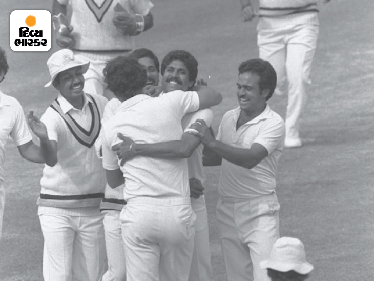 રોજર બિન્નિને વિકેટની શુભેચ્છા આપવા માટે આખી ટીમ ભેગી થઈ ગઈ હતી.