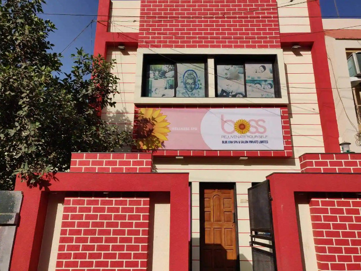 શું પોશ વિસ્તારમાં આવેલા સ્પામાં ગોરખધંધા ચાલે છે? એવો સવાલ ઊઠ્યો.
