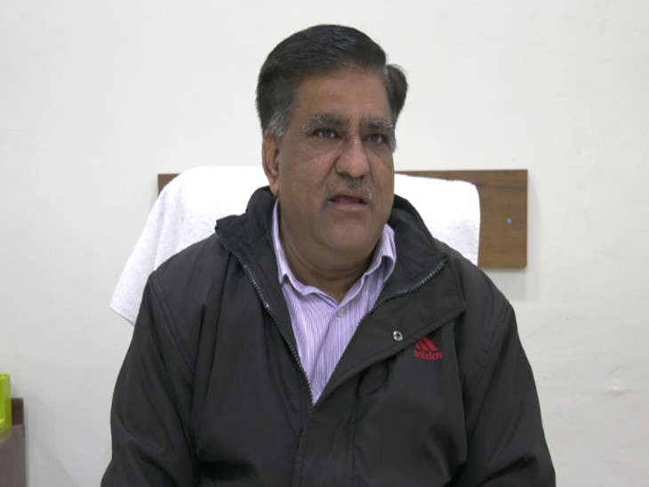 DEO બી.એસ.કૈલા